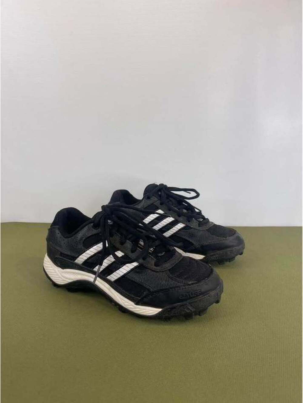 adidas Youth Baseball Cleats Black White Size 3.5 663579